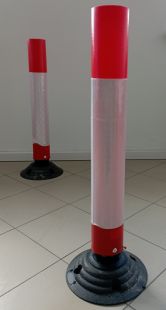 Słupek parkingowy blokujący SPRINTBACK | PCV, 75 cm, na stopie, uchylny